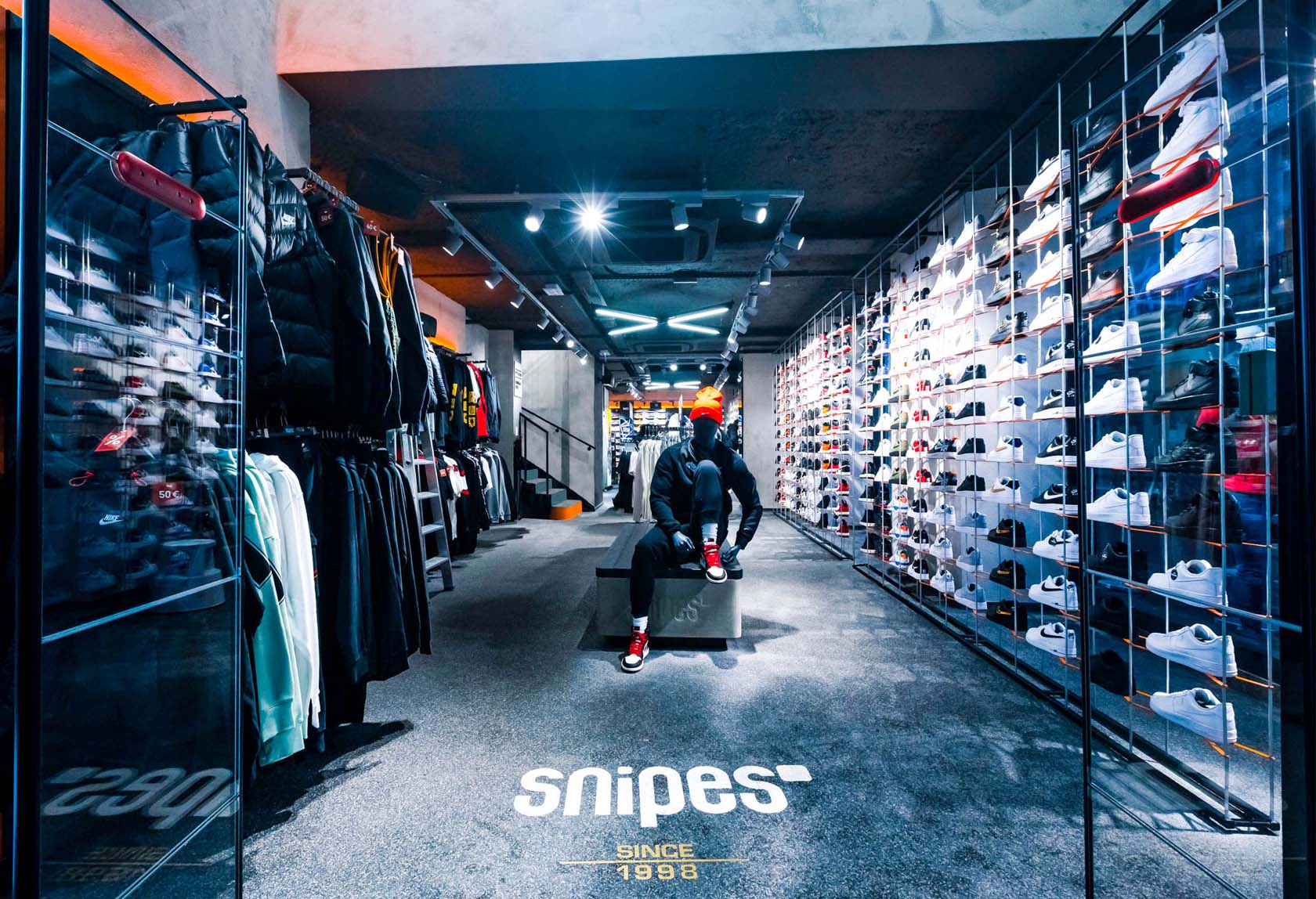 SNIPES store in Paris, 12e - SAM l MAU 